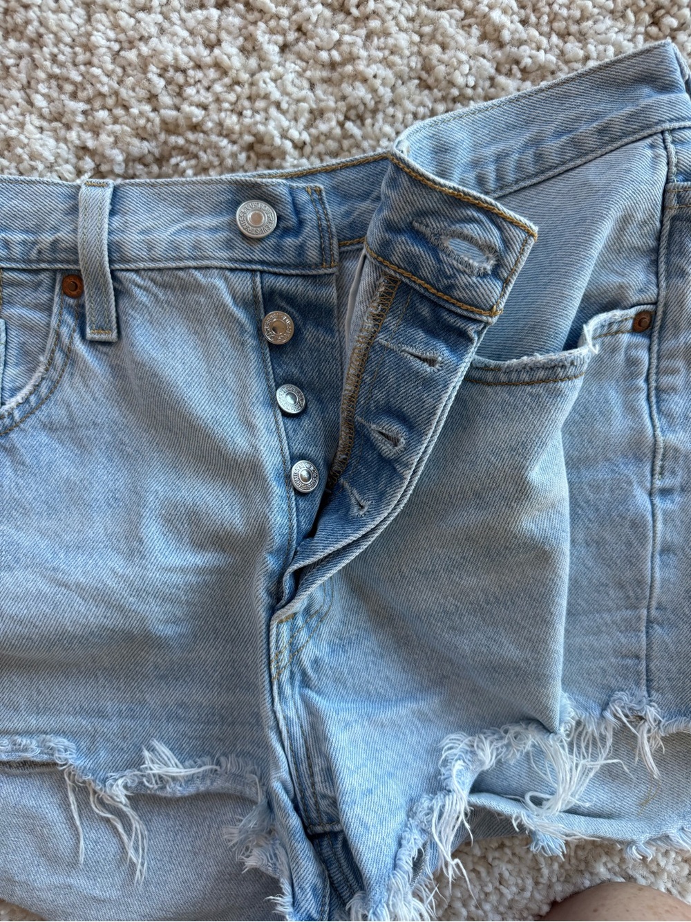 Levi’s Light Blue Distressed Denim High-Rise Women's Shorts - Picture 7 of 7